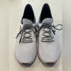 New Balance ROAV Size 11 women’s